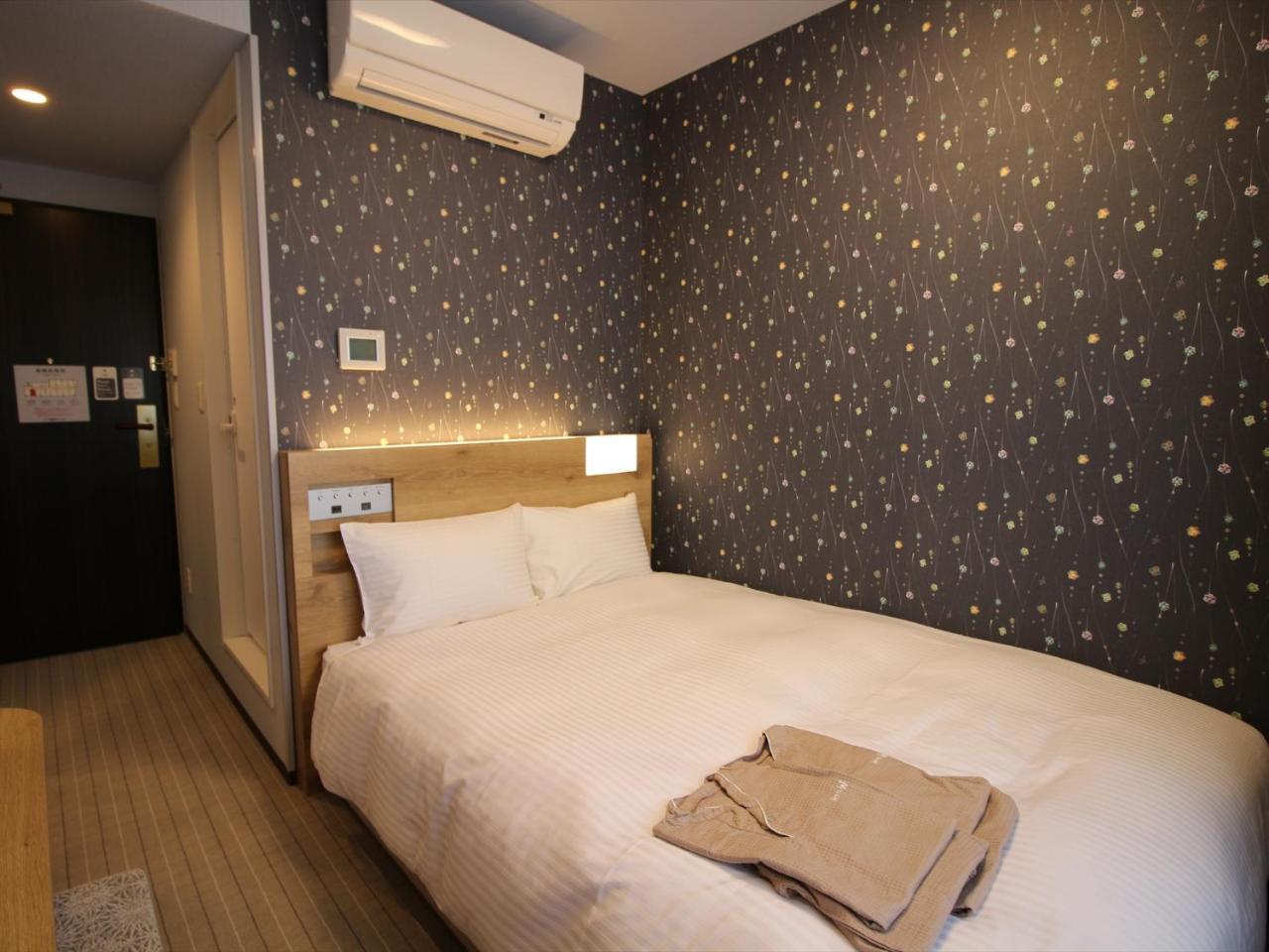 Hotel Wbf Namba Nippombashi Ōsaka Exterior foto